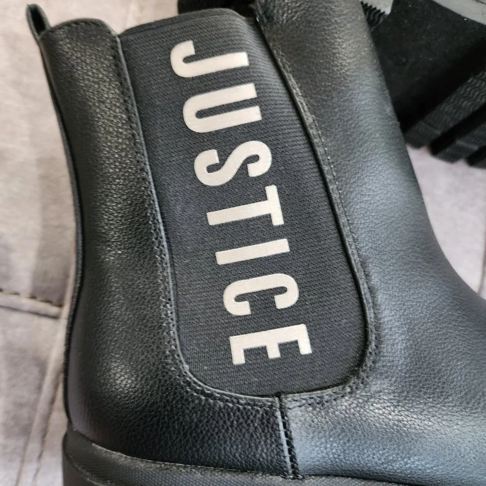 NWT Justice Big Girl Lug Bottom Chelsea Boot Size 6